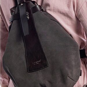 Old Trend Gray Leather Crossbody Bag